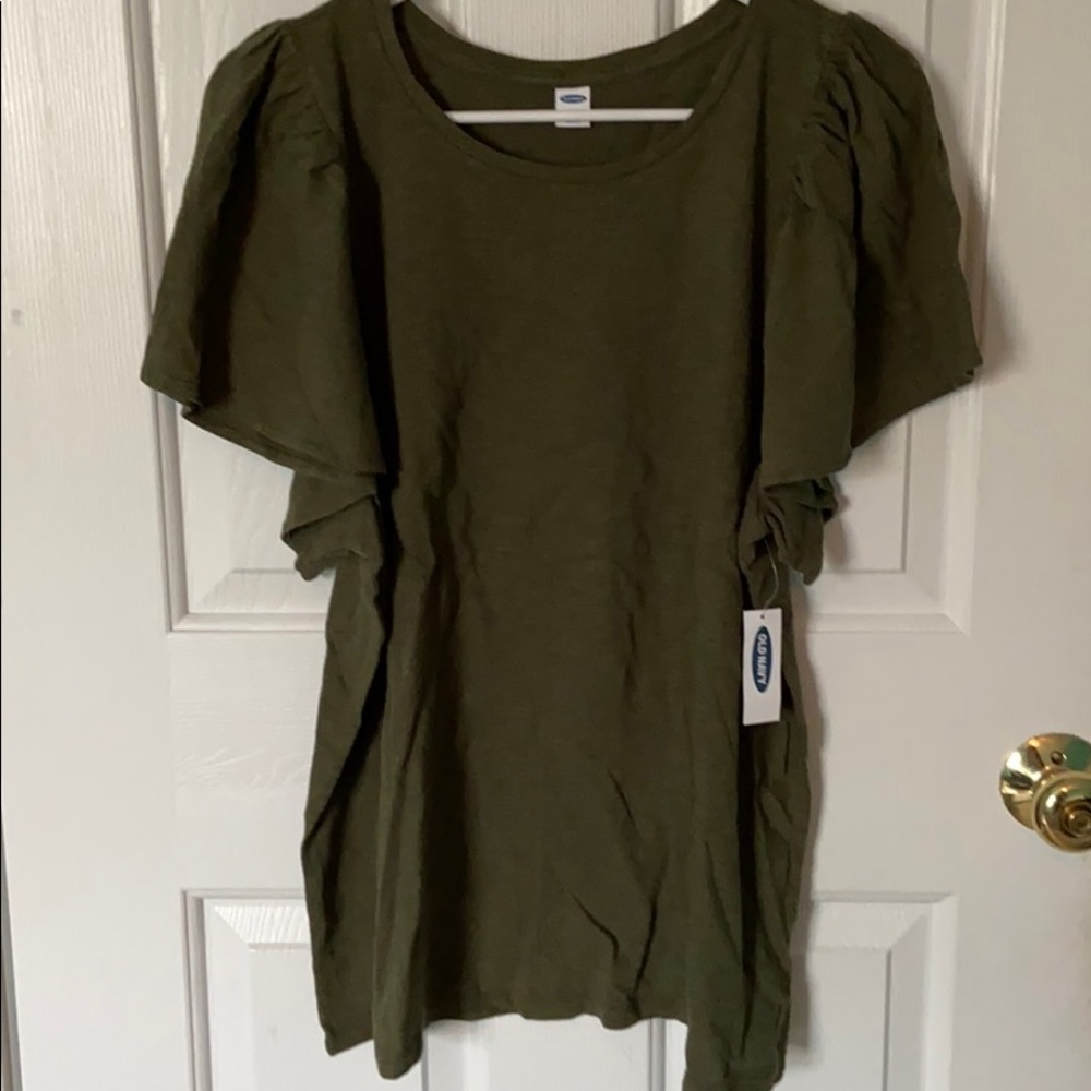 Flowy sleeved blouse